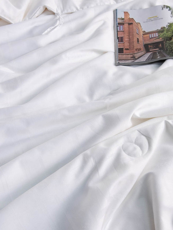 Solid White Light Silk Duvet Insert