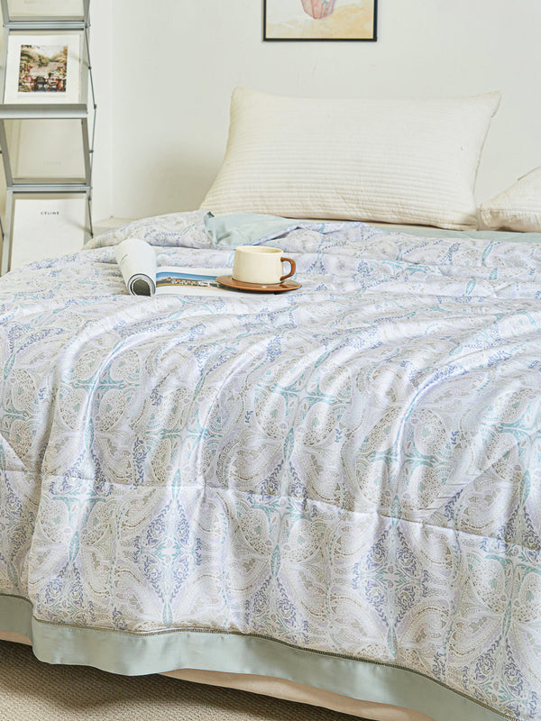 Ramona Pattern TENCEL Lyocell Lightweight Comforter