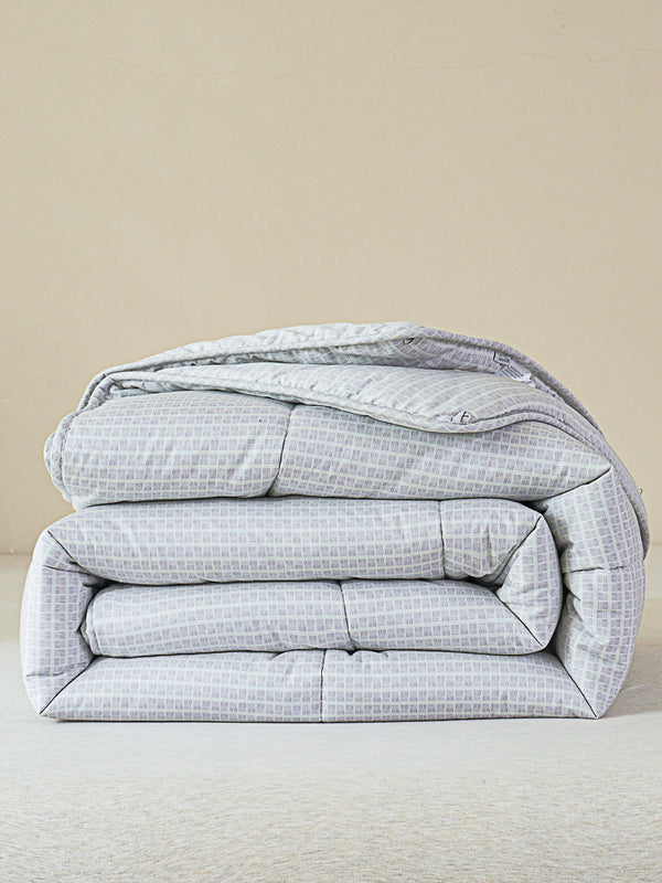 Eta Mist White Cotton All Season Comforter