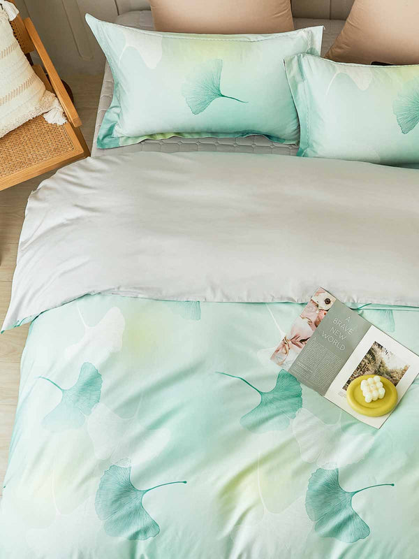 Greenish Floral Premium Cotton Bedspread Set