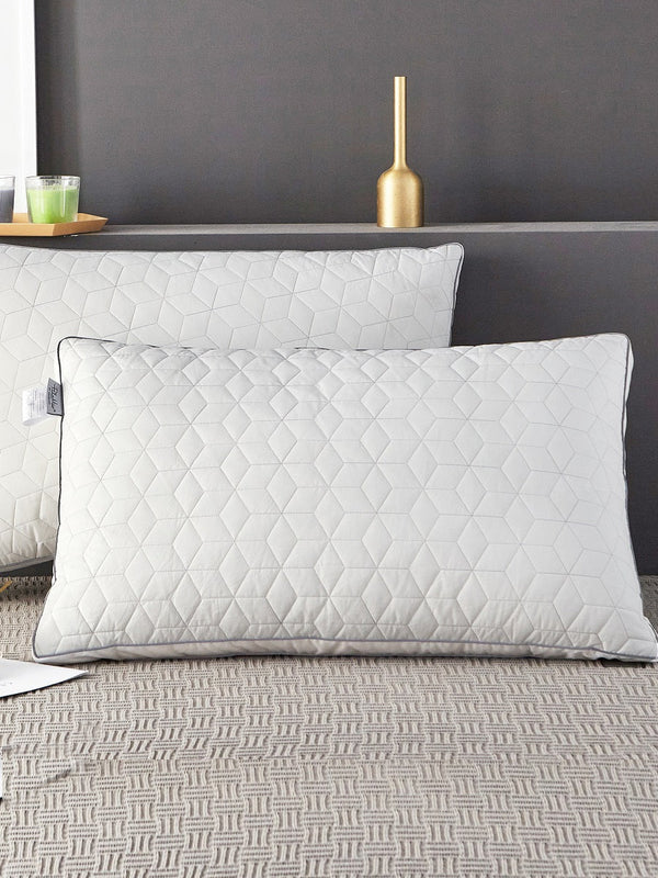 PiloMio Hypoallergenic Down Alternative Pillow